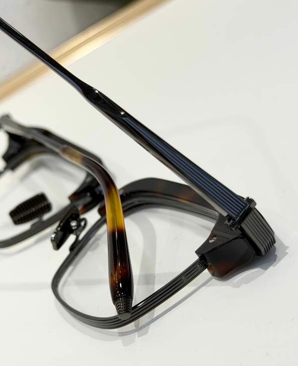 Picture of Akoni Sunglasses _SKUfw80477157fw